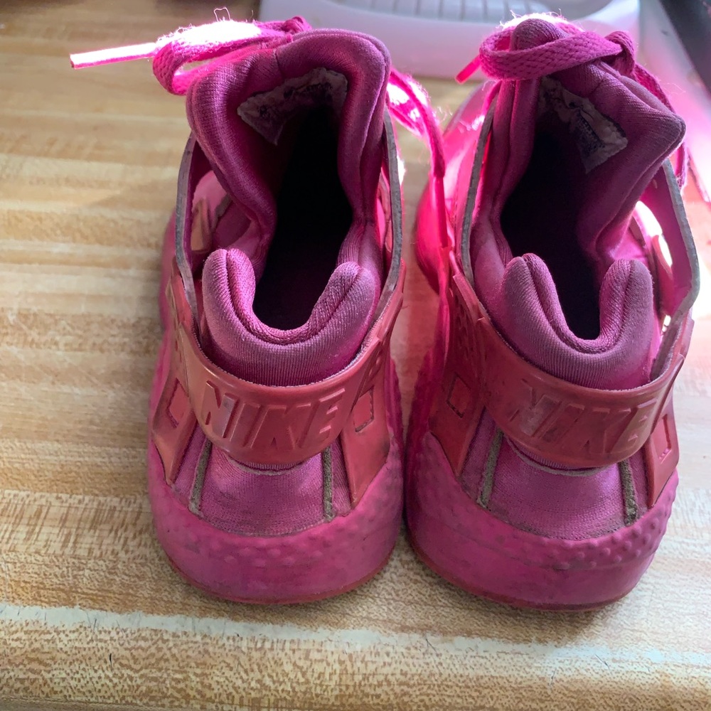 Nike shoes little girl